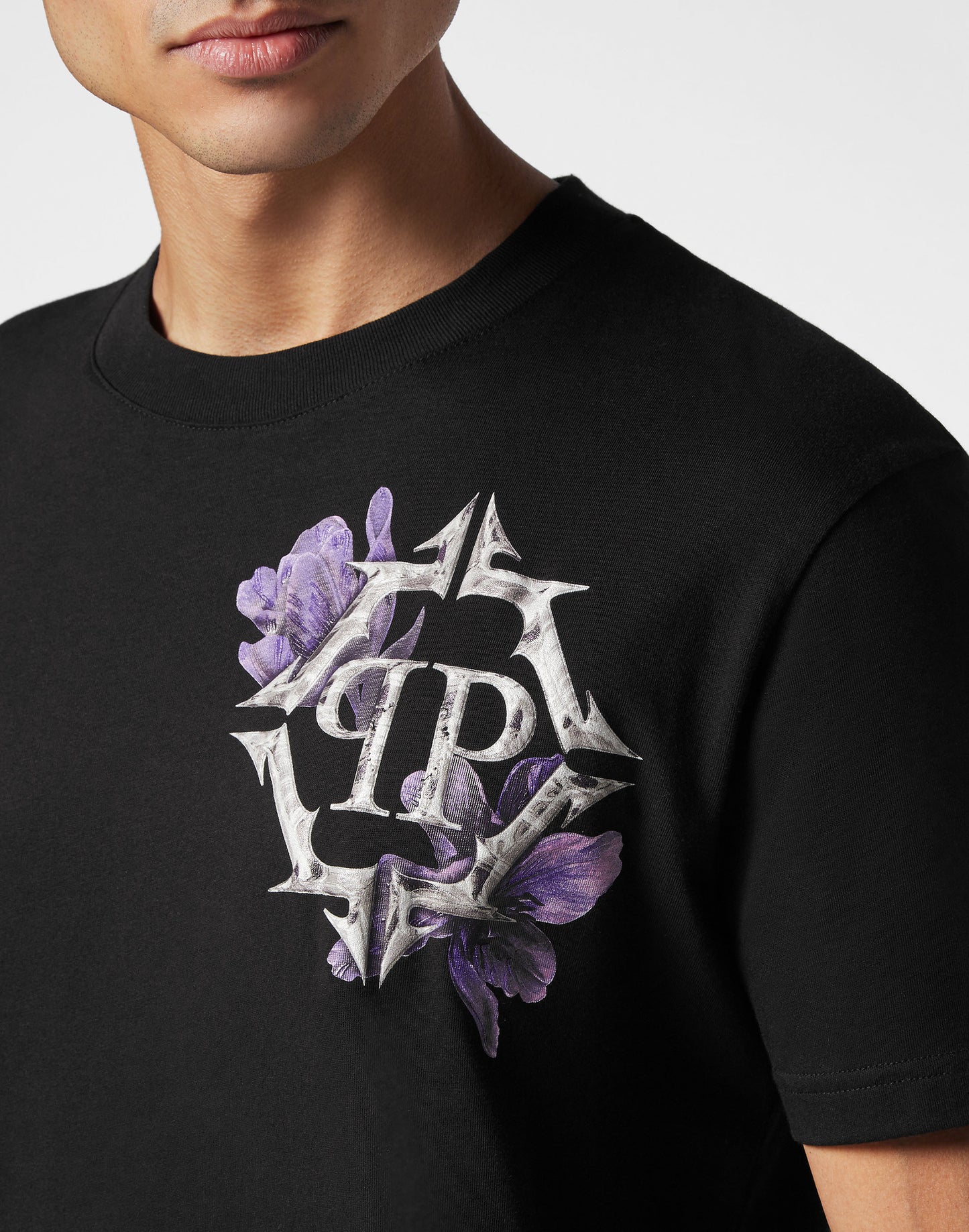 T-shirt Round Neck SS Flowers black