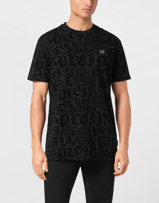 Philipp Plein Gothic Plein 全身滿版PLEIN FUCKING HAPPY哥德字體絨面印花細節特寫