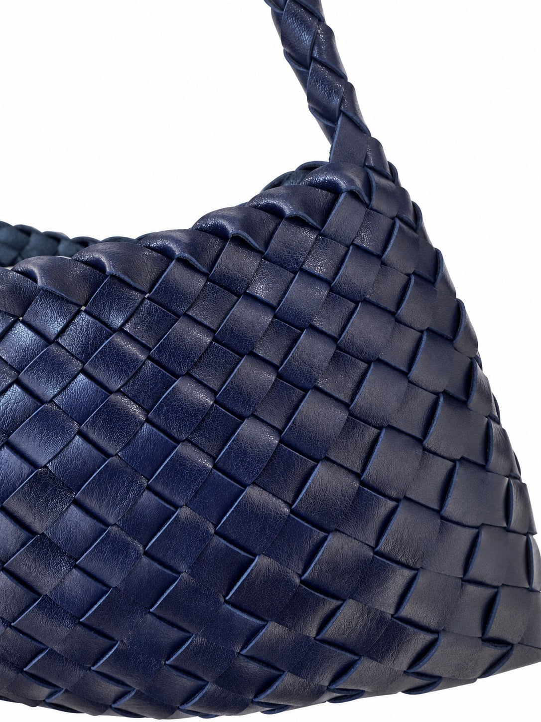 海軍藍光面 Vegan Leather 立體編織紋理特寫