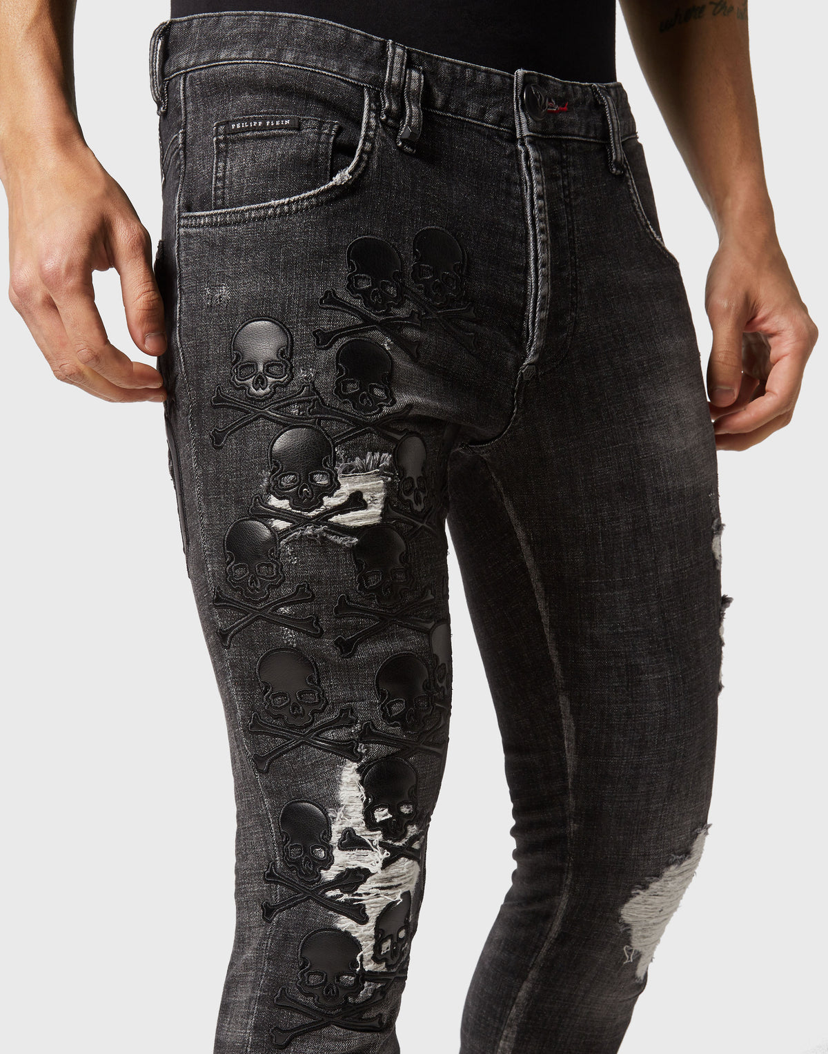 Philipp Plein｜Denim Trousers Skinny Fit Skull&Bones Full Metal 男款牛仔褲