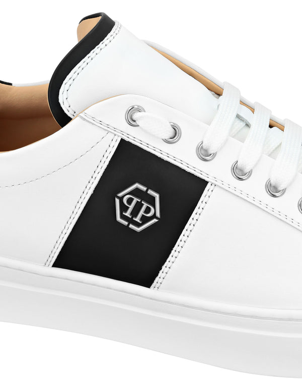 Philipp Plein｜Leather Lo-Top Sneakers Hexagon white / black 男款運動鞋