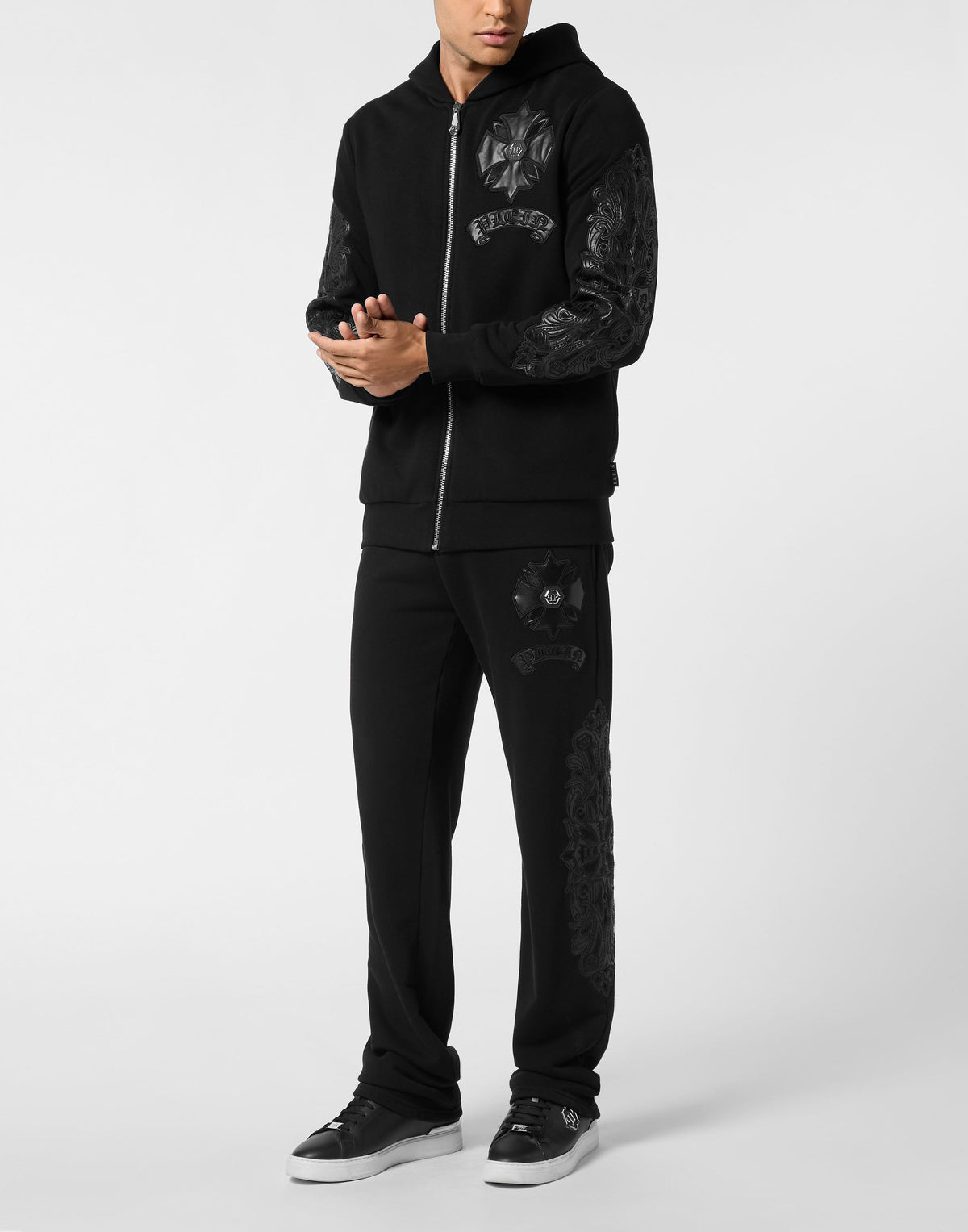 Philipp Plein Zip Hoodie Chrome Crest 男款黑色衛衣穿搭示範 189cm L號