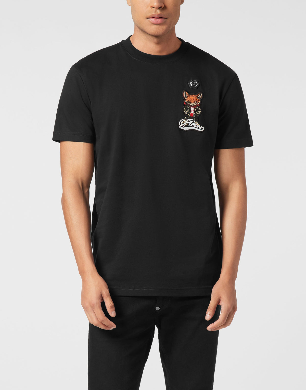 Philipp Plein T-Shirt Plein Fox 黑色左胸狐狸刺繡Plein草書圓領T恤 男款正面