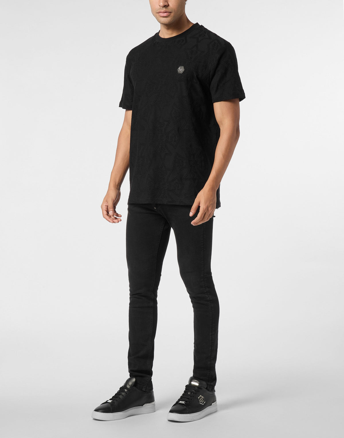 Philipp Plein Jacquard T-Shirt Crest 男款黑色提花暗紋T恤穿搭示範 189cm L號