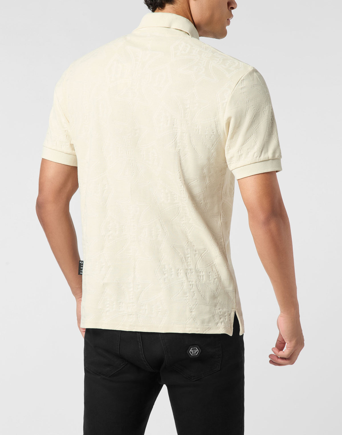 Philipp Plein Polo T-Shirt 翻領三釦設計與提花布料質感細節