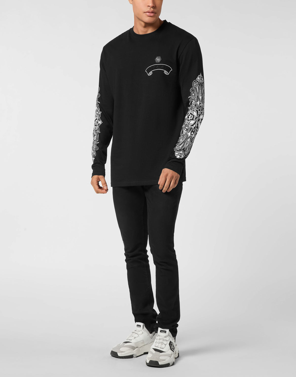 Philipp Plein Chrome Crest 長袖雙袖大面積白色巴洛克佩斯利花紋印花細節特寫