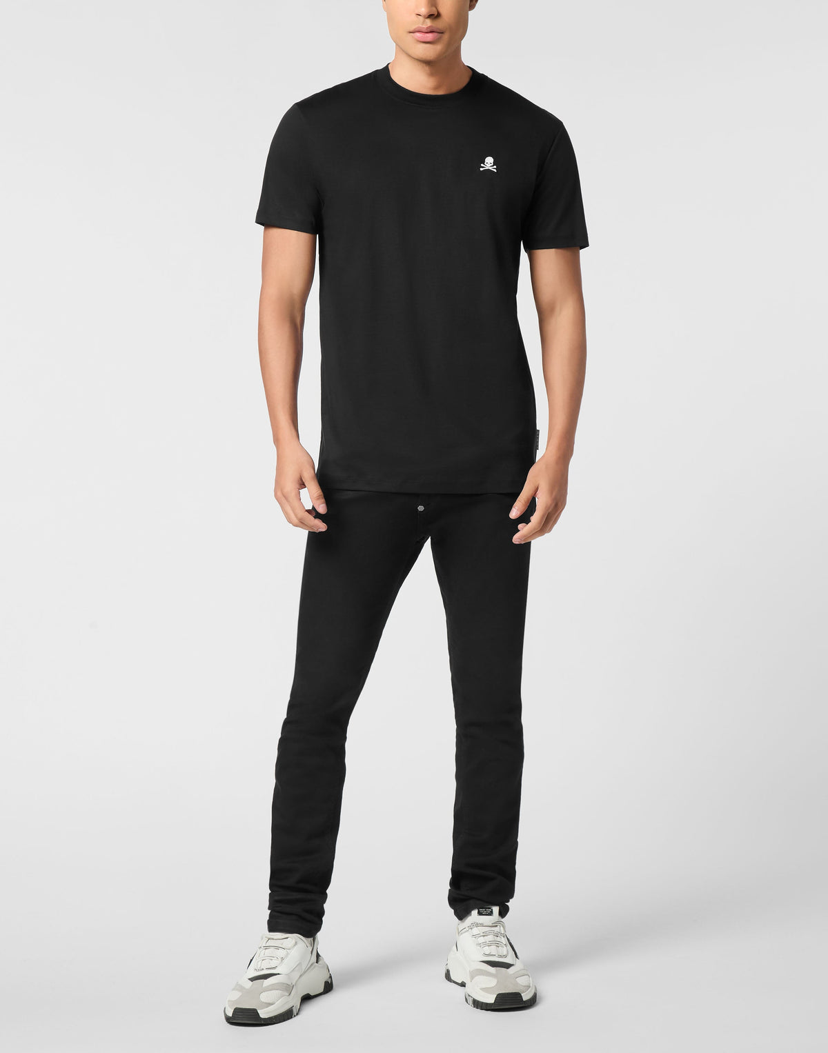 Philipp Plein Basic Round Neck T-Shirt Skull 男款黑色極簡T恤穿搭示範 189cm L號