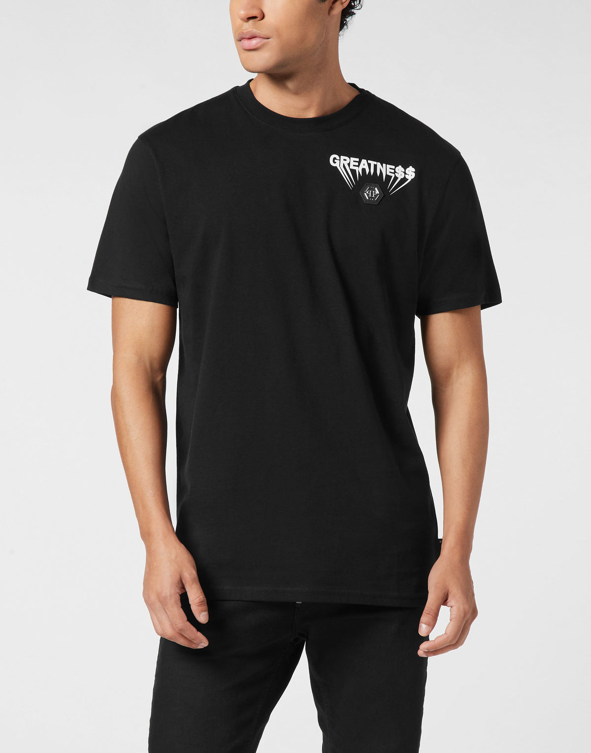 Philipp Plein T-Shirt Greatness 左胸GREATNE$$白色印花六角PP徽章細節特寫