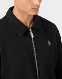 Philipp Plein Jacket Coster 左胸圓形品牌Logo金屬徽章與雙釦翻蓋口袋細節