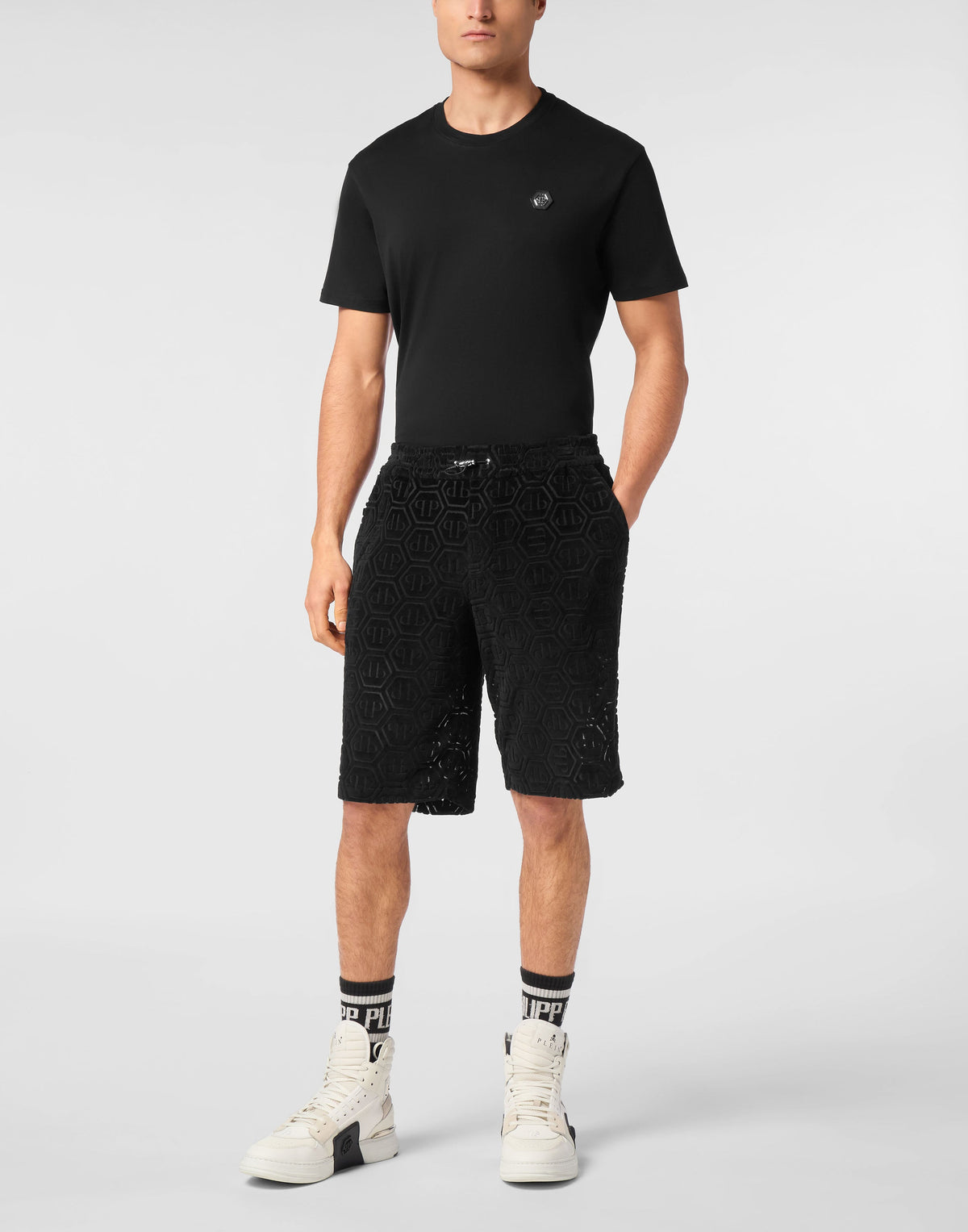 Philipp Plein Short Trousers Cool Kid Jacquard 男款黑色毛圈短褲穿搭示範 189cm L號