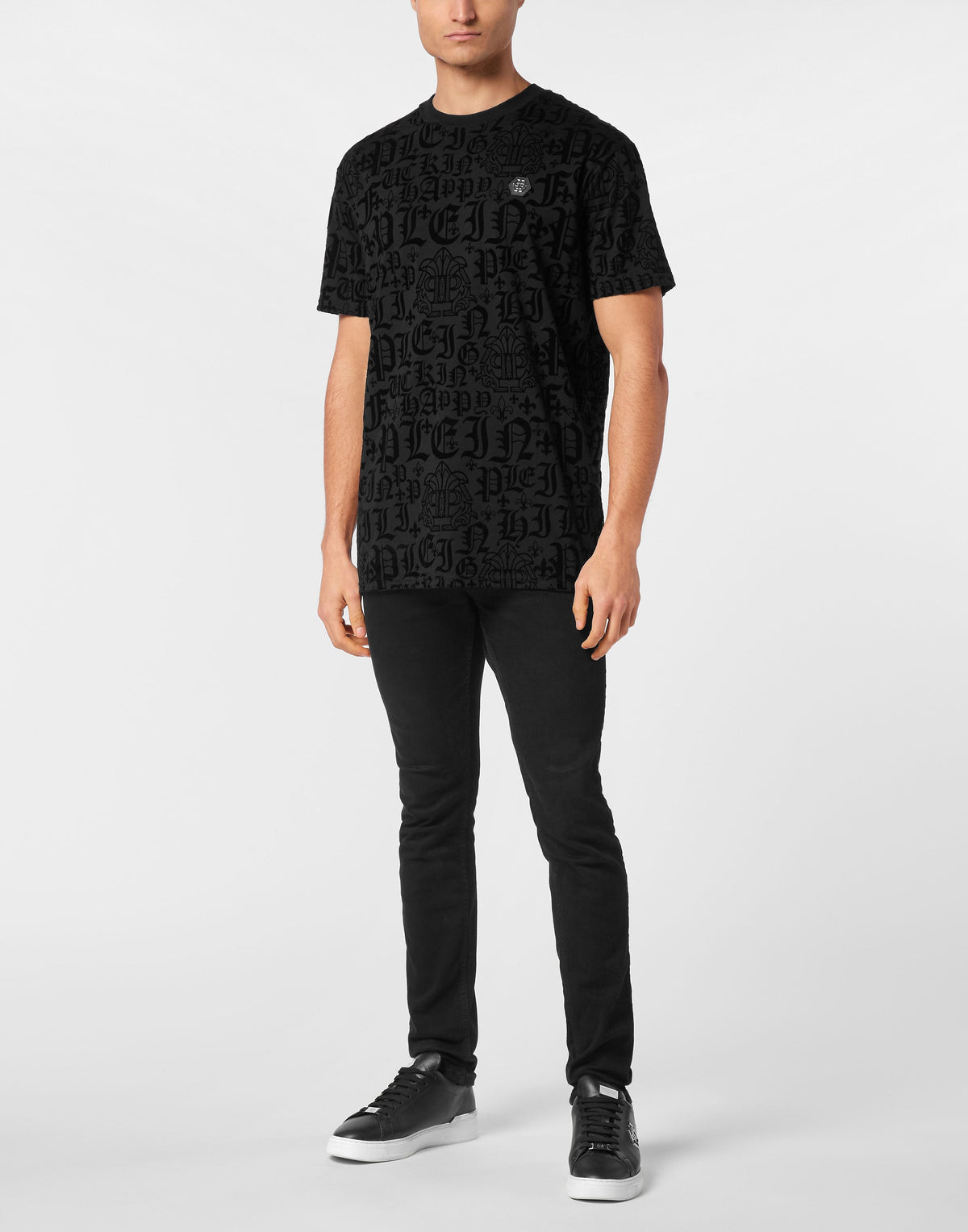 Philipp Plein Gothic Plein 男款滿版哥德印花T恤穿搭示範 189cm L號