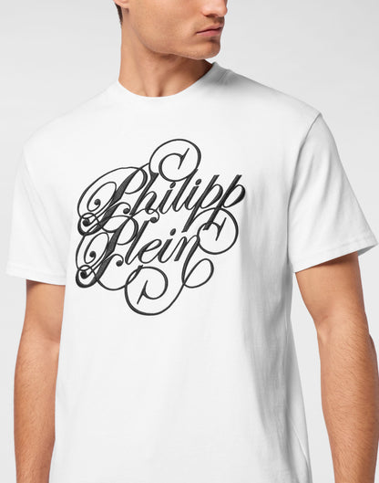 Philipp Plein Plein Coursive 草書印花捲曲筆劃書法細節特寫