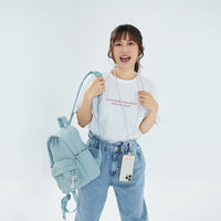 CIPU 澎澎後背包 PLAY莫蘭迪綠 S－女性模特兒單肩提包示範，半身穿搭正面